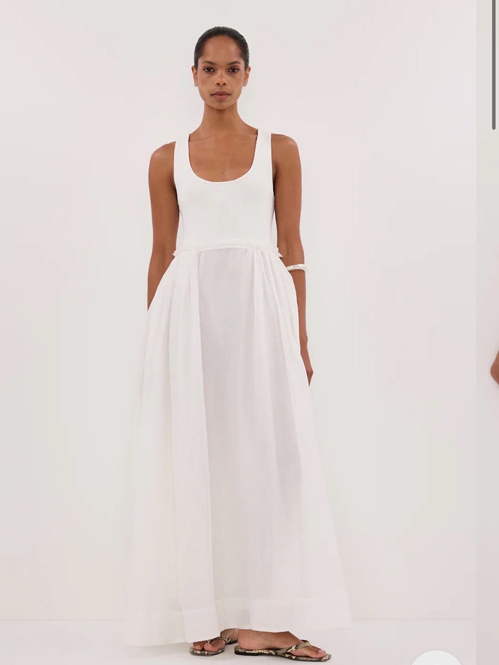DISSH White Scoop Neck Maxi Dress